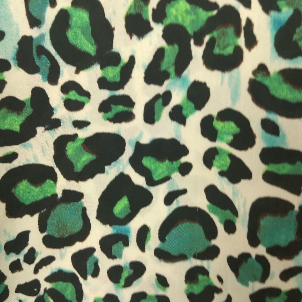 CAbi 3260 Jungle Cheetah Leopard Envy Green Short Sleeve Top Size XS - Picture 8 of 10
